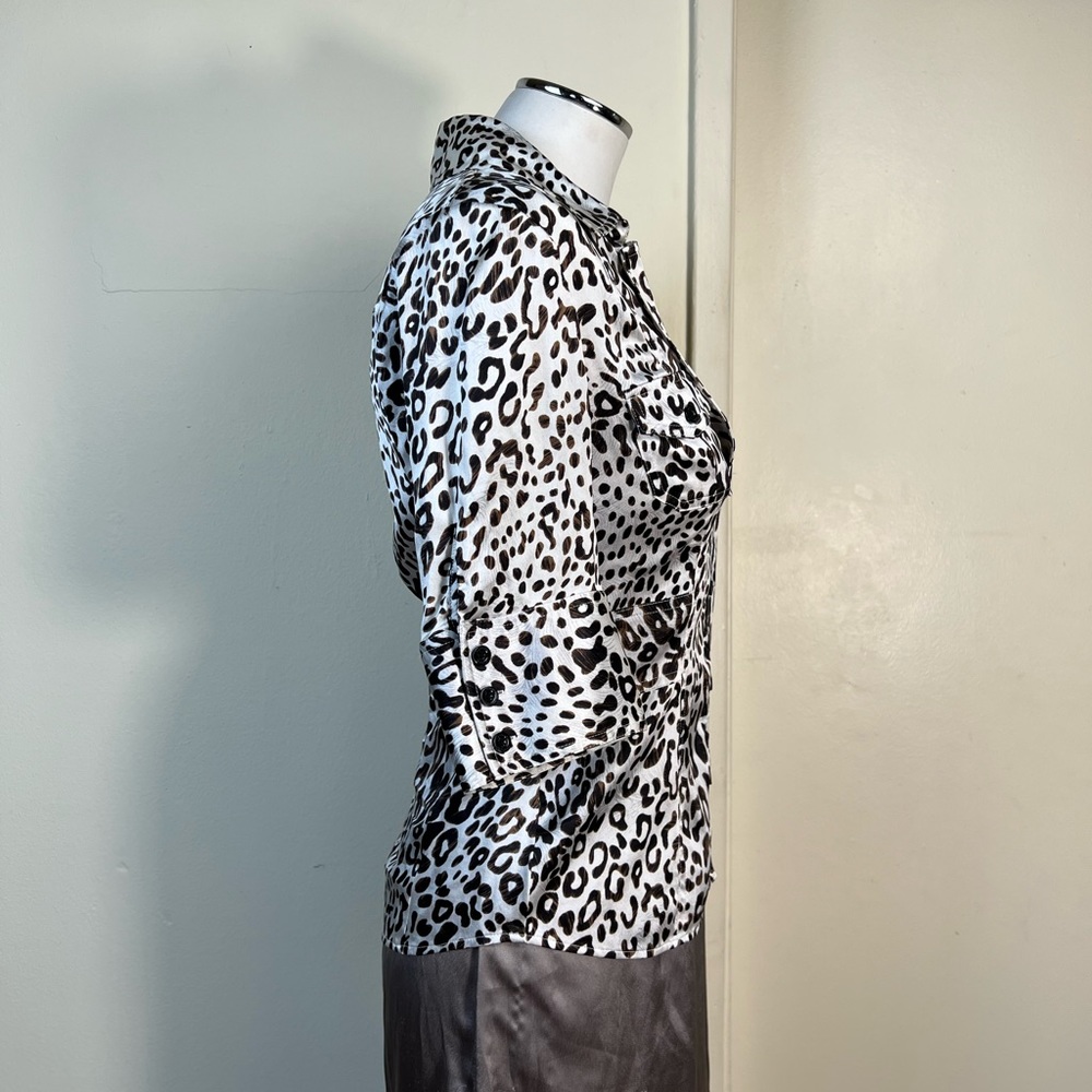Y2K White Animal Print 1/2 Sleeve Silk Button Up Blouse by Marciano - Picture 6 of 8
